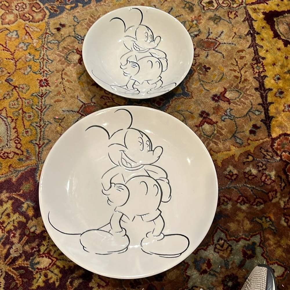 Mickey & Co. , Disney Gibson overseas inc. Mickey Mouse dinner plate and bowl